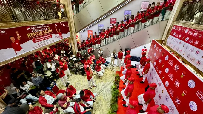 Pusat Grosir Metro Tanah Abang Pecahkan Rekor MURI Busana Merah Putih Terbanyak di Indonesia di Hari Kemerdekaan ke-79