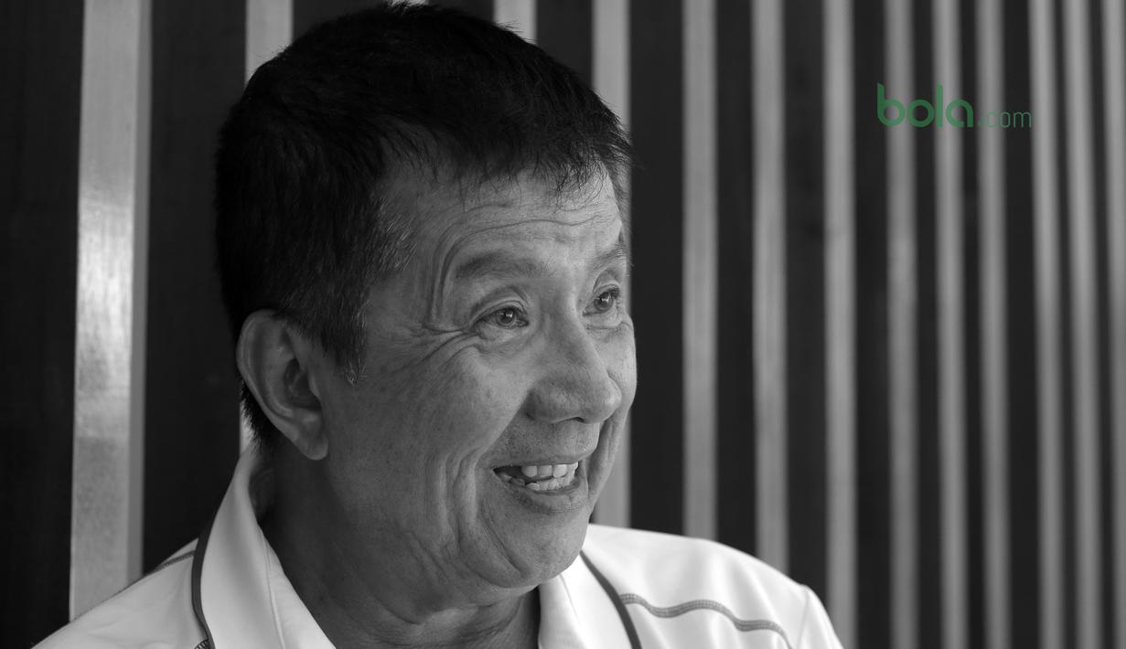 Legenda Bulutangkis Indonesia, Rudy Hartono juga menyabet gelar Olimpic games 1972 dan World Championships 1980.  (Bola.com/Nick Hanoatubun)