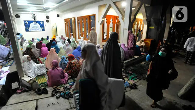 Malam Lailatul Qadar 2024: Ketahui Keistimewaan, Amalan, dan Cara Mendapatkannya (merdeka.com/Arie Basuki)