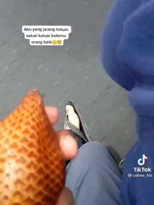 Aksi Mulia Petani Bagikan Salak
