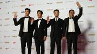 Aktor Ok Taec Yeon, Park Hae Il dan Byun Yo Han serta sutarada Kim Han Min dalam Busan International Film Festival. (Foto: AP Photo/Ahn Young-joon)