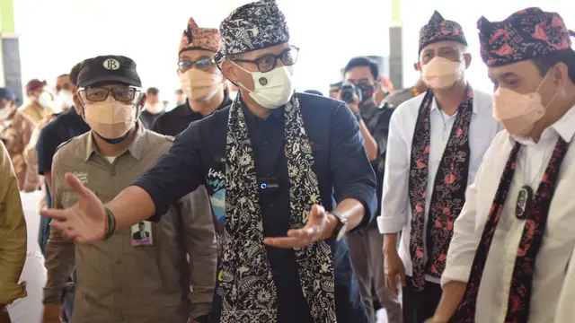 Menparekraf Sandiaga mendatangi desa wisata Selasari Pangandaran. (Istimewa)