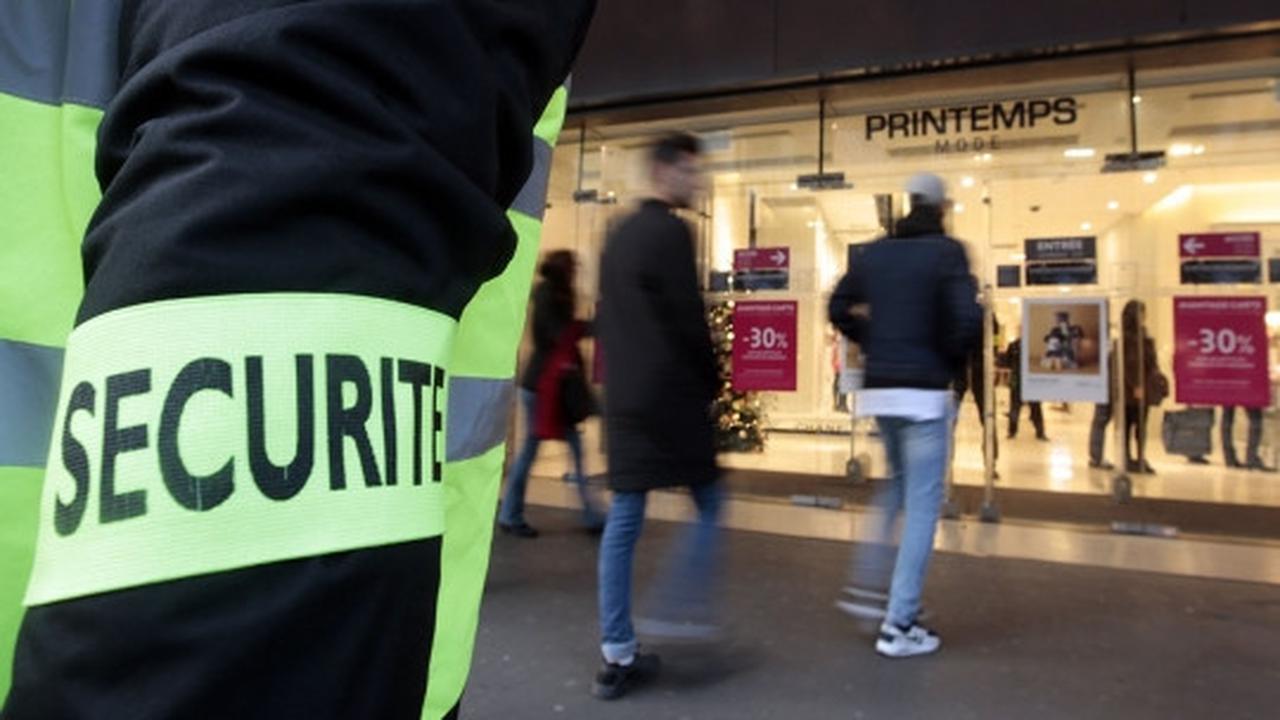 Imbas teror, pusat perbelanjaan di Paris sepi