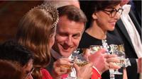 Bikin Heboh, Presiden Pramcis Tertangkap Kamera Kedipkan Mata pada Kate Middleton (Ludovic MARIN / POOL / AFP)