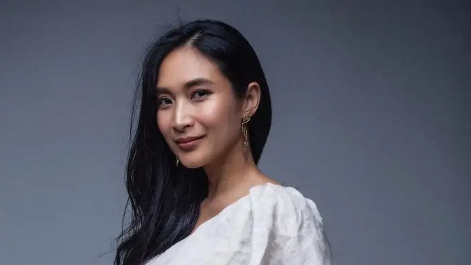 [Bintang] Happy Salma