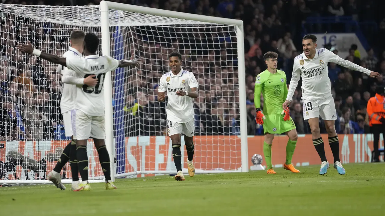 Selebrasi pemain Real Madrid kala mempermalukan Chelsea di leg kedua perempat final Liga Champions