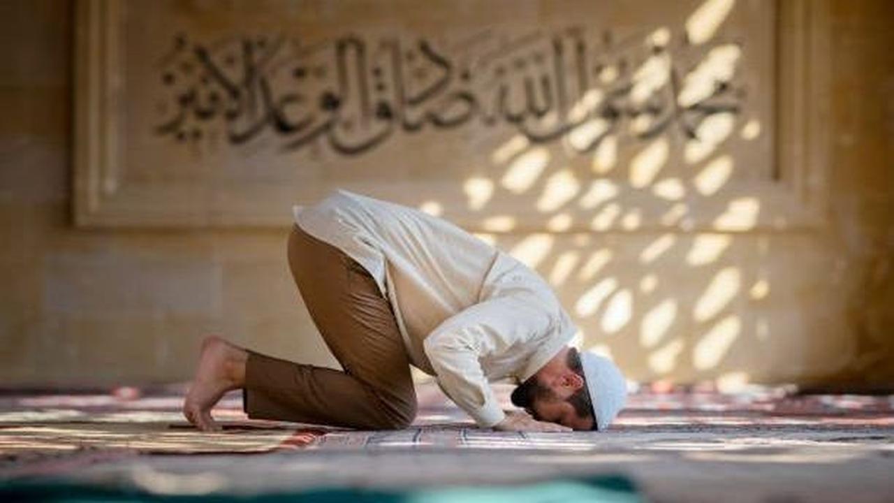 Tidak Boleh Meninggalkan Sholat, Ini Niat Sholat Qadha dari Subuh hingga Isya yang Bisa Dilakukan saat Sedang Mudik