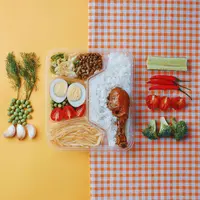 ilustrasi resep rice box yang aman untuk kolesterol dan bisa dijadikan ide jualan/qi bin/unsplash.com