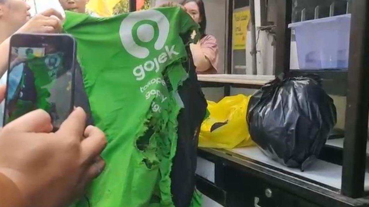 Jaket Hijau Sobek Jadi Bukti Tragis Affan Ojol Meninggal Dilindas Mobil Rantis Brimob