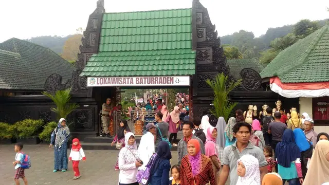 Lokawisata Baturraden di Tahun 2008 meraup pendapatan sebesar Rp Rp 808.376.250.000. (Foto: Liputan6.com/Muhamad Ridlo).