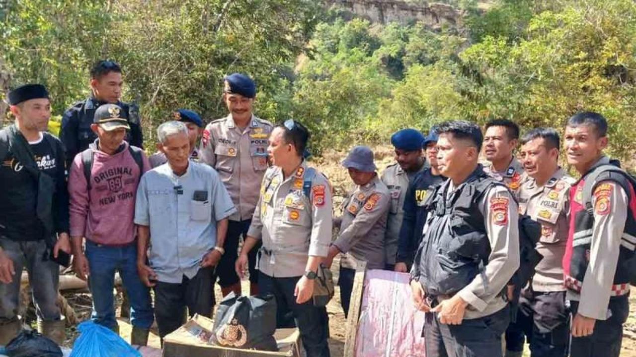 Polres Aceh Tengah Salurkan Bantuan Logistik ke Desa Terisolasi Pasca Bencana