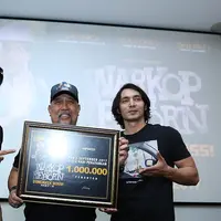 "Warkop DKI Reborn berhasil menjadi bagian sejarah perfilman Indonesia. Harus diakui Warkop DKI memang berhasil menyentuh hati masyarakat Indonesia dan sebagai bagian dari keluarga Warkop DKI Reborn," ujar Abimana pemeran Dono.(Bambang E. Ros/Bintang.com)