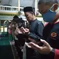 HIPMI Batam menggelar salat gaib untuk mendiang Emmeril Kahn Muntadz atau Eril, putra sulung Gubernur Jawa Barat Ridwan Kamil, Senin malam (6/6/2022). (Liputan6.com/ Ajang Nurdin)