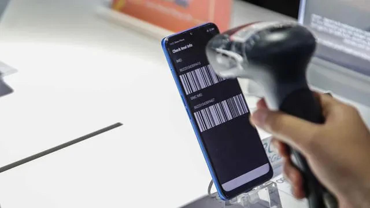 Melansir laman telkomsel.com, Rabu (2/8), ada empat langkah mudah untuk melakukan pengecekan IMEI secara mandiri.