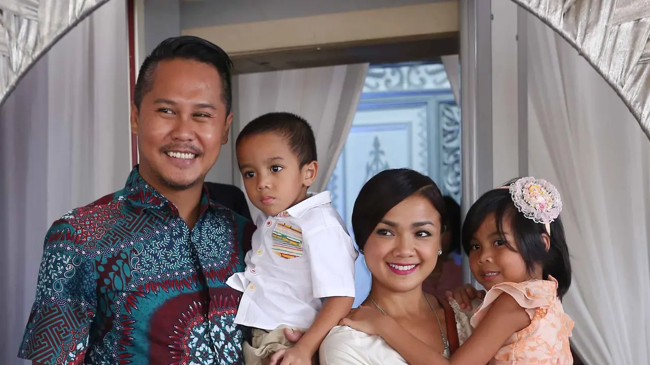 Nirina Zubir dan Ernest Syarif
