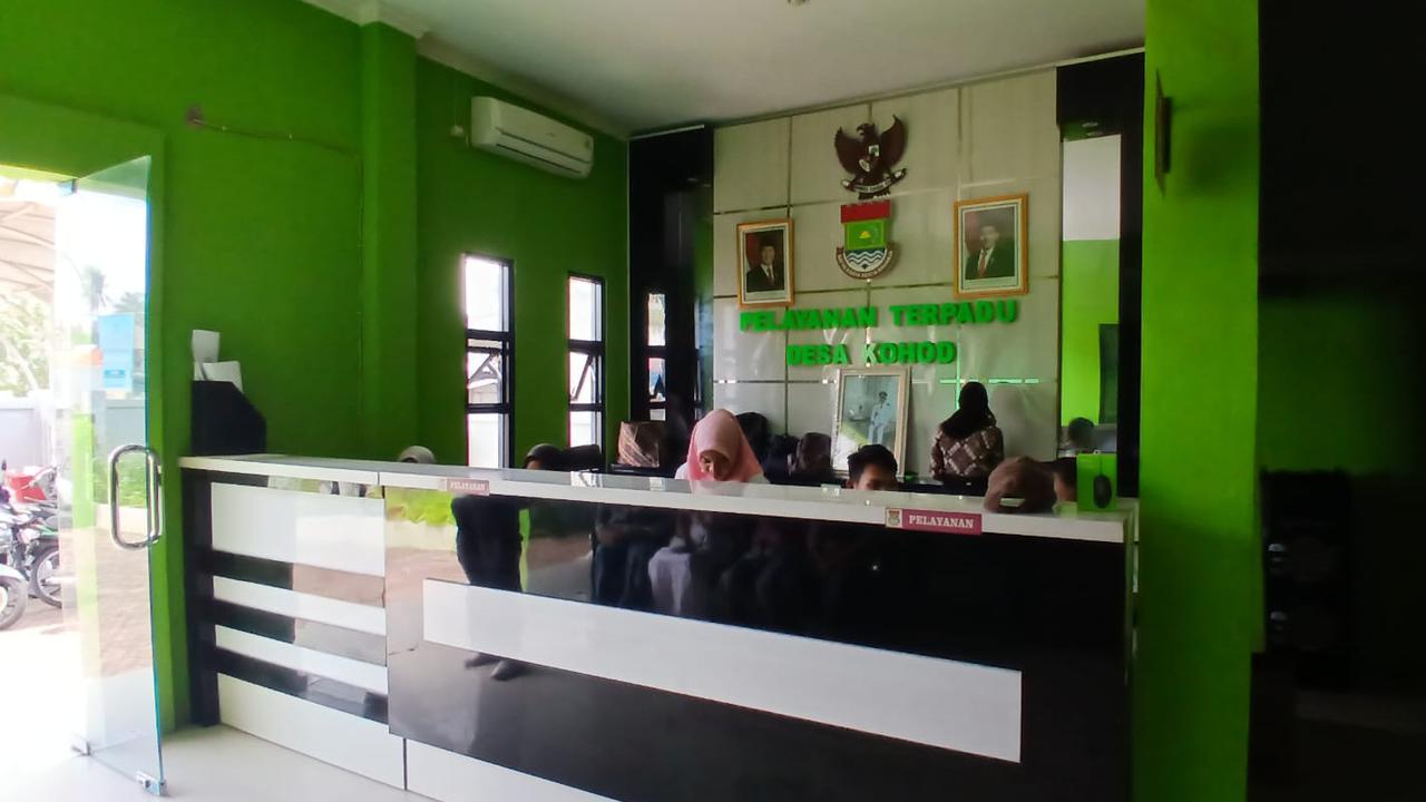Polisi Obok-Obok Kantor Desa Kohod Cari Kades Arsin, Bukti Ini Dibawa