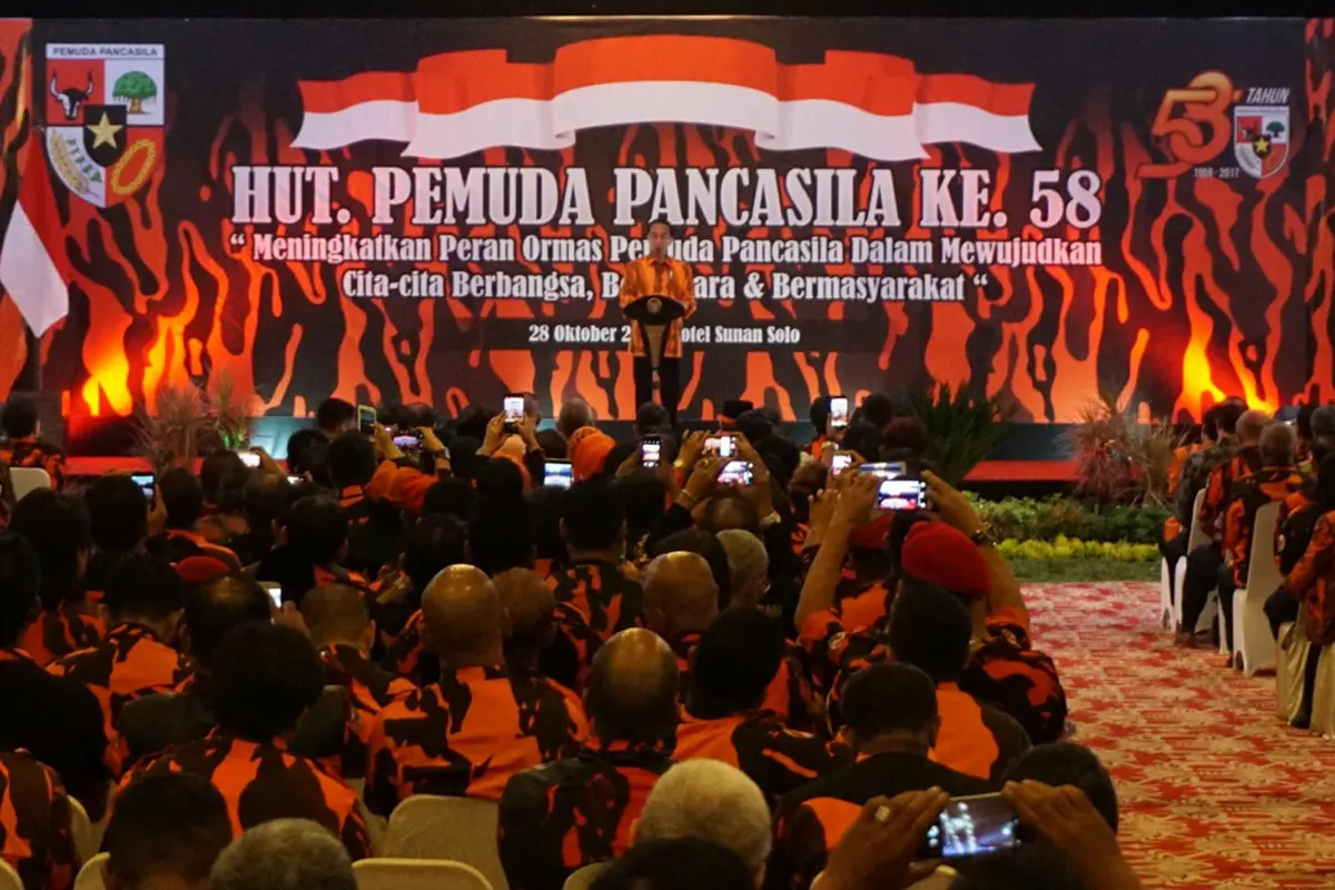 Jokowi menghadiri acara ormas Pemuda Pancasila