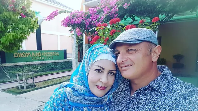6 Potret Atha Mantan Istri Raul Lemos dan Suaminya, Harmonis