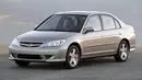 Honda Civic generasi ketujuh yang akrab di Indonesia dengan sebutan Civic VTi atau Civic ES. Mobil ini sudah menjadi sedan berorientasi ke kemewahan. Desainnya menjadi jauh lebih modern dari generasi sebelumnya dengan lompatan teknologi yang cukup banyak. Generasi ini dimulai sejak tahun 2000 hingga 2005. (Source: carbuzz.com)