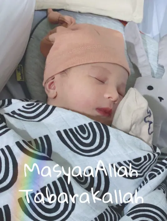 Melalui channel YouTube-nya The Sungkars Family, Irwansyah menceritakan pengalaman luar biasa yang baru dialaminya. Perasaan yang tak menentu pun dirasakan ayah satu anak ini. (Instagram/irwansyah_15)