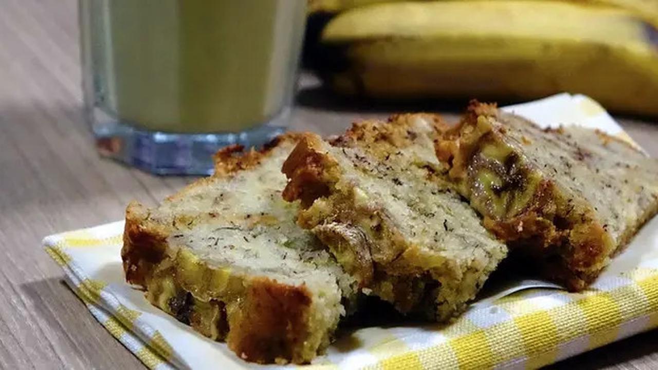 7 Resep Bolu Pisang Kukus Lezat dan Praktis, Bisa Dibuat tanpa Mixer