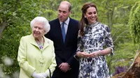Ratu Elizabeth II, Pangeran William, dan Kate Middleton (dok. Instagram @kensingtonroyal/https://www.instagram.com/p/Bxsgw0yFf6Z/Putu Elmira)