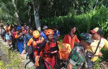 Fakta Unik: Basarnas Evakuasi Jasad Wisatawan Hanyut di Ubud, Pencarian Intensif Berakhir di Sungai