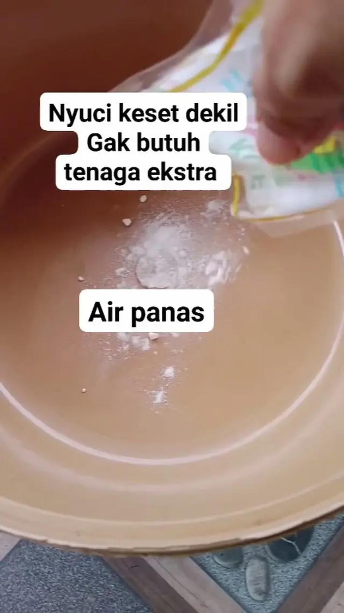 4 Trik Bersihkan Keset Hingga Bersih Tanpa Detergen, Hanya Pakai 2 Bahan Dapur