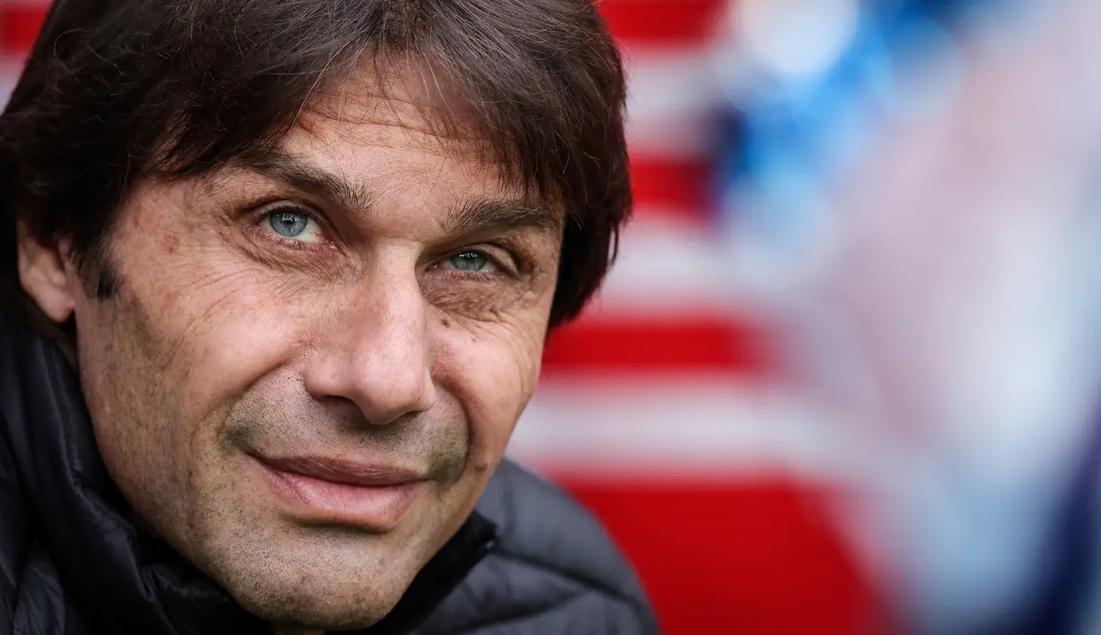 Pada Rabu (5/6/2024), Napoli resmi memperkenalkan pelatih barunya.  Mereka merekrut pelatih berpengalaman, Antonio Conte sebagai pelatih baru mereka.  (Adrian DENNIS/AFP)