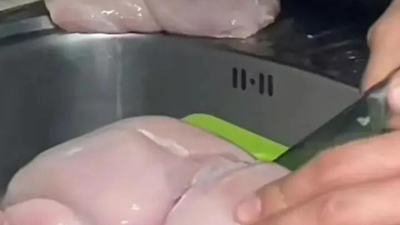 Cara Merebus Daging Ayam Agar Bebas Amis dan Matang Merata tanpa Cuka atau Bahan Tambahan