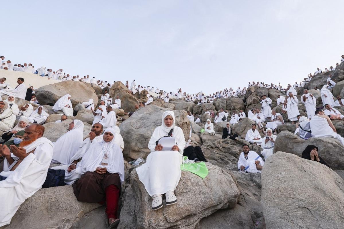 Jutaan jemaah haji mulai padati Jabal Rahmah