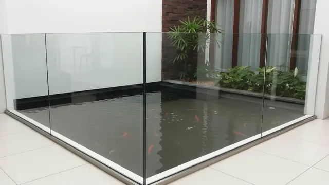 Desain Pagar Pengaman Kolam Ikan Minimalis dalam Rumah