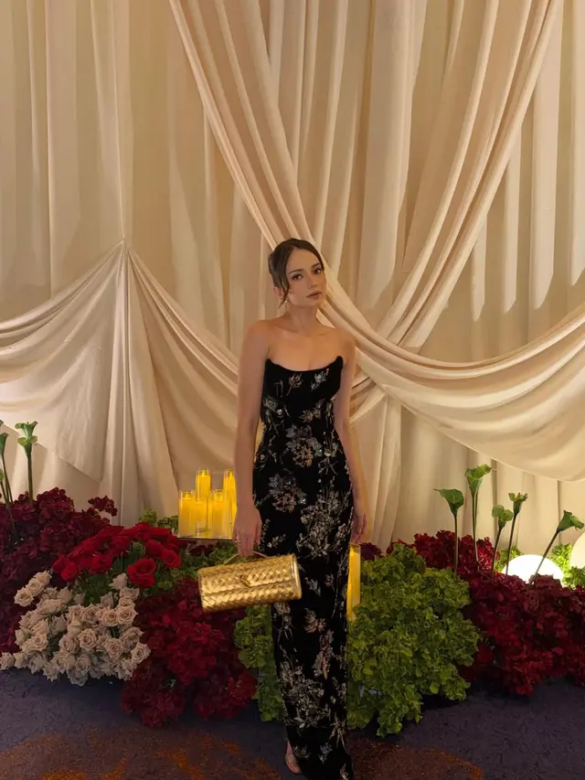 Deretan Gaya Glamor Artis dengan Gaun Hitam di Resepsi Ranggaz Laksmana dan Anggie, dari Aaliyah Massaid hingga Alyssa Daguise