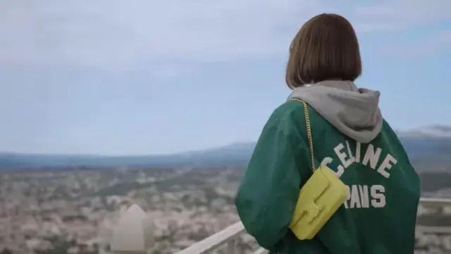 Tampilan Menawan Lisa BLACKPINK Saat Jalani Debut untuk Celine di Prancis
