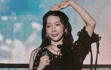 6 Potret Cantik Taeyeon Pakai Beragam Kostum di Konser The Tense Jakarta, Tak Cuma Menawan Tapi Punya Konsep Jelas