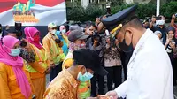 Wali Kota Medan, Bobby Nasution, memberi perhatian khusus kepada ujung tombak Pemerintah Kota (Pemko) Medan yang langsung berhubungan dengan masyarakat