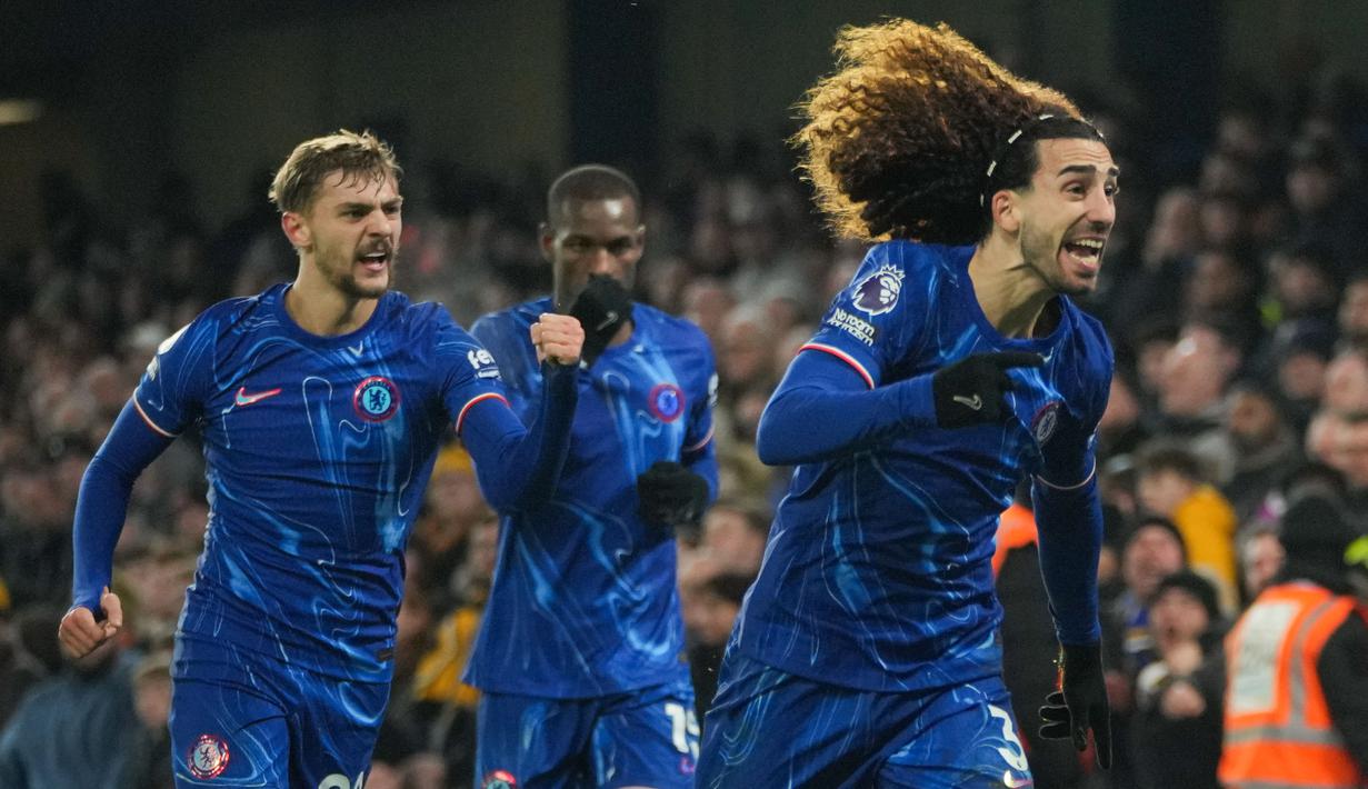 Kemenangan ini membawa The Blues kembali ke posisi empat besar, sekaligus mengakhiri rentetan lima pertandingan tanpa kemenangan. (AP Photo/Kin Cheung)