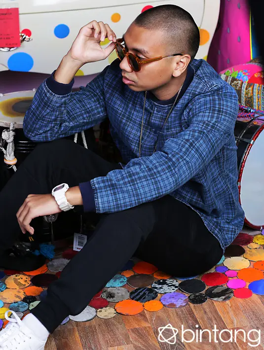 "Kita pengennya social media selain jadi tempat untuk Ranners ibaratnya melihat kita, tapi kita pengennya social medianya RAN juga bisa interaktif dan edukatif," ungkap Rayi saat ditemui di KARE, Senayan City (3/9/2015). (Fathan Rangkuti/Bintang.com)