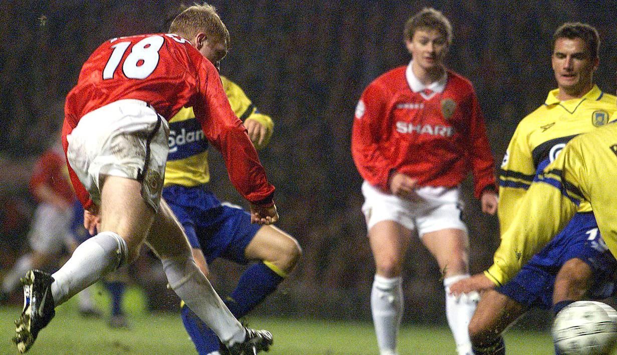Brondby tercatat menjadi klub Denmark pertama yang dihadapi Manchester United sepanjang sejarah kompetisi antar-klub Eropa. Momen itu terjadi pada ajang Liga Champions musim 1998/1999, yaitu saat MU meraih treble winners, termasuk menjuarai Liga Champions. Dua kali bertemu di fase Grup D yang juga dihuni Bayren Munchen dan Barcelona, MU sukses dua kali menang atas Brondby. Saat menjadi tamu pada matchday ke-3 (21/10/1998) MU menang dengan skor 6-2, sementara saat main di Old Trafford pada matchday ke-4 (4/11/1998) Paul Scholes dkk kembali menang telak 5-0. (AFP/PA/Owen Humphreys)