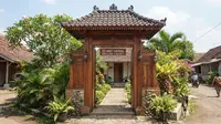 8 Model Gapura Rumah Sederhana dengan Sentuhan Kayu yang Elegan, Bikin Hunian Biasa Jadi Megah