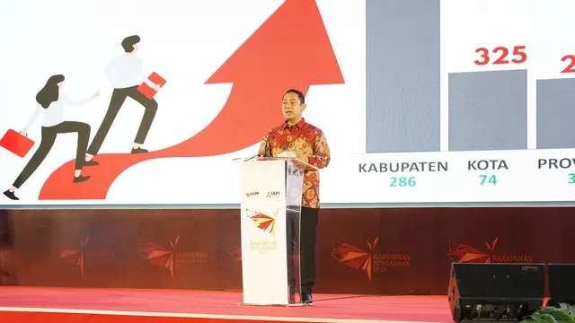 Kepala Lembaga Kebijakan Pengadaan Barang dan Jasa Pemerintah (LKPP) Hendrar Prihadi dalam Rapat Koordinasi Nasional (Rakornas) Pengadaan 2023 pada Selasa (11/6/2023). (Dok LKPP)