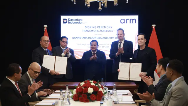 Presiden Prabowo Subianto menyaksikan penandatanganan kerangka kerja antara Danantara dan Arm Limited di London, Inggris. Dok