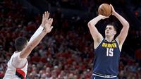 Nikola Jokic cetak triple double saat Nuggets melawan Blazers di semifinal wilayah barat NBA (AP)