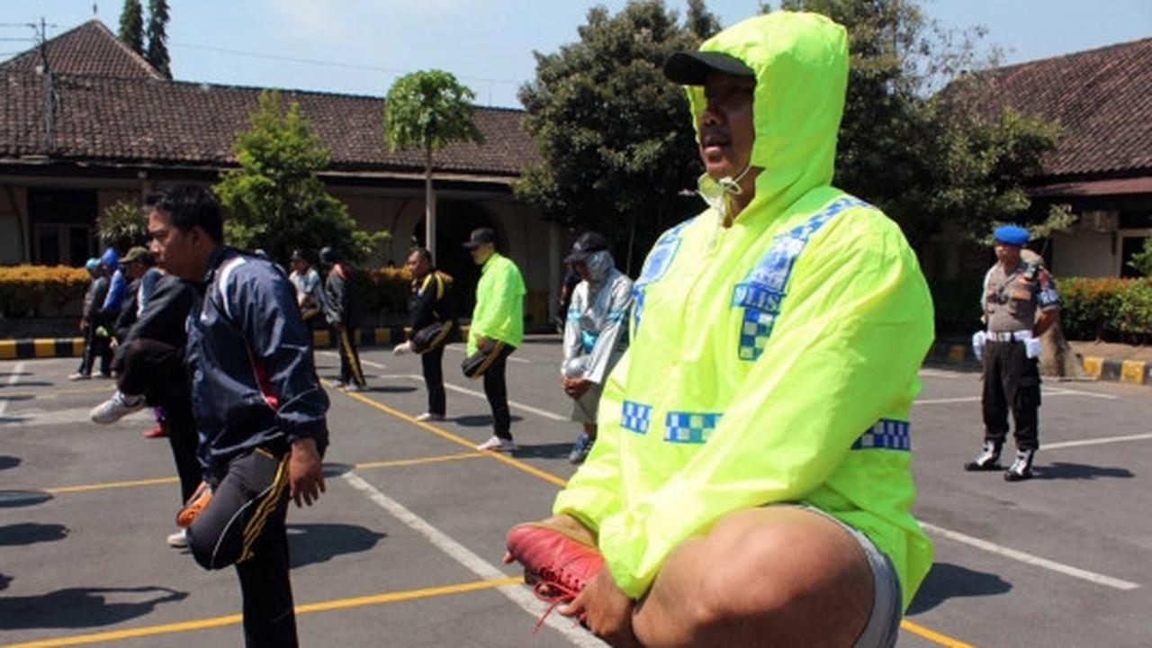 Ini diet ala polisi Kediri, lari 10 km di siang bolong