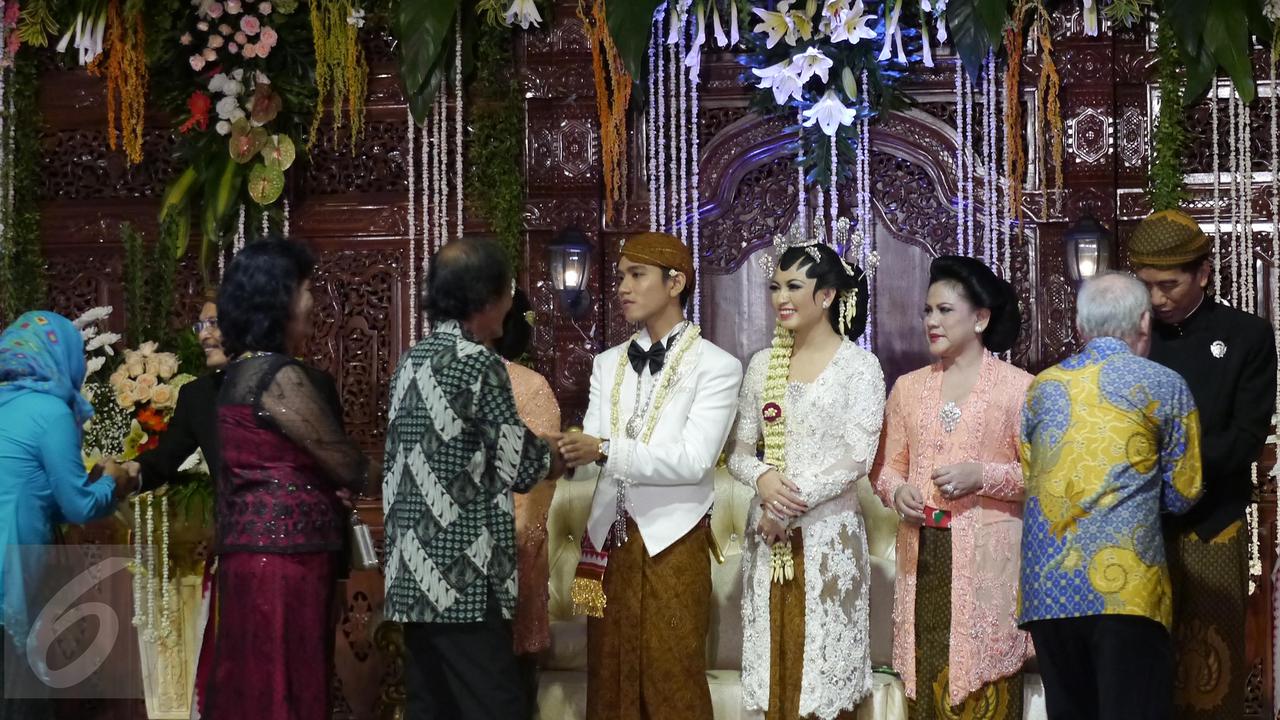 Suasana Resepsi Gibran-Selvi yang Sederhana Namun Elegan