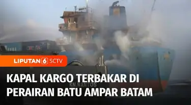 Sebuah kapal kargo terbakar di perairan Batu Ampar, Batam, Kepulauan Riau. Koki kapal menderita luka bakar ringan, sedangkan anak buah kapal lainnya selamat.