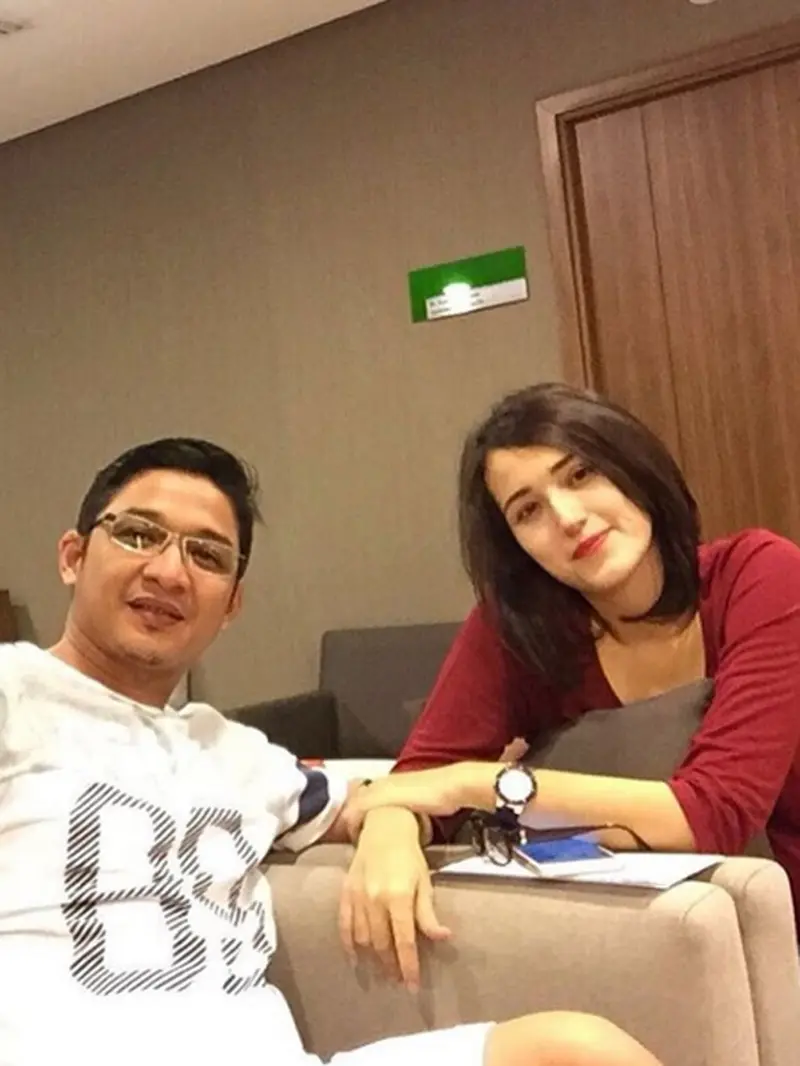 Pasha Ungu dan Adelia Wilhelmina