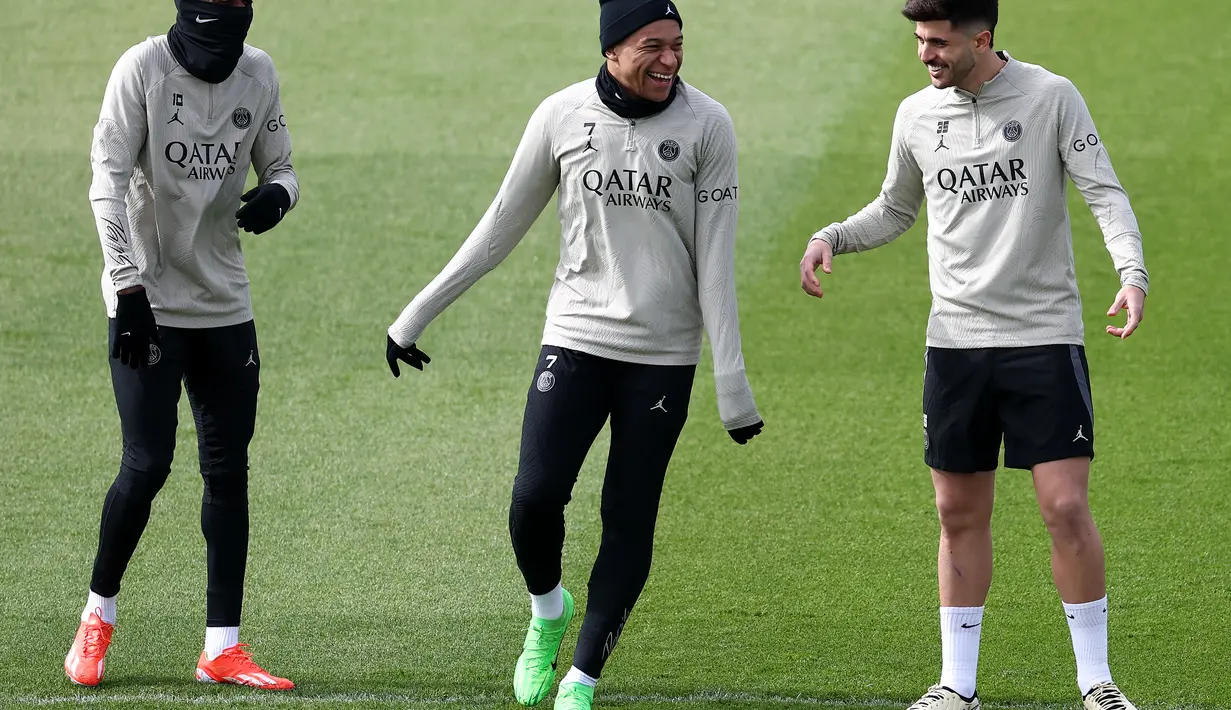 Kubu PSG juga tidak sedang dalam performa yang bagus. Belum laga soal Kylian Mbappe yang belakangan jarang bermain penuh. (FRANCK FIFE / AFP)