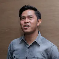 Cakra Khan