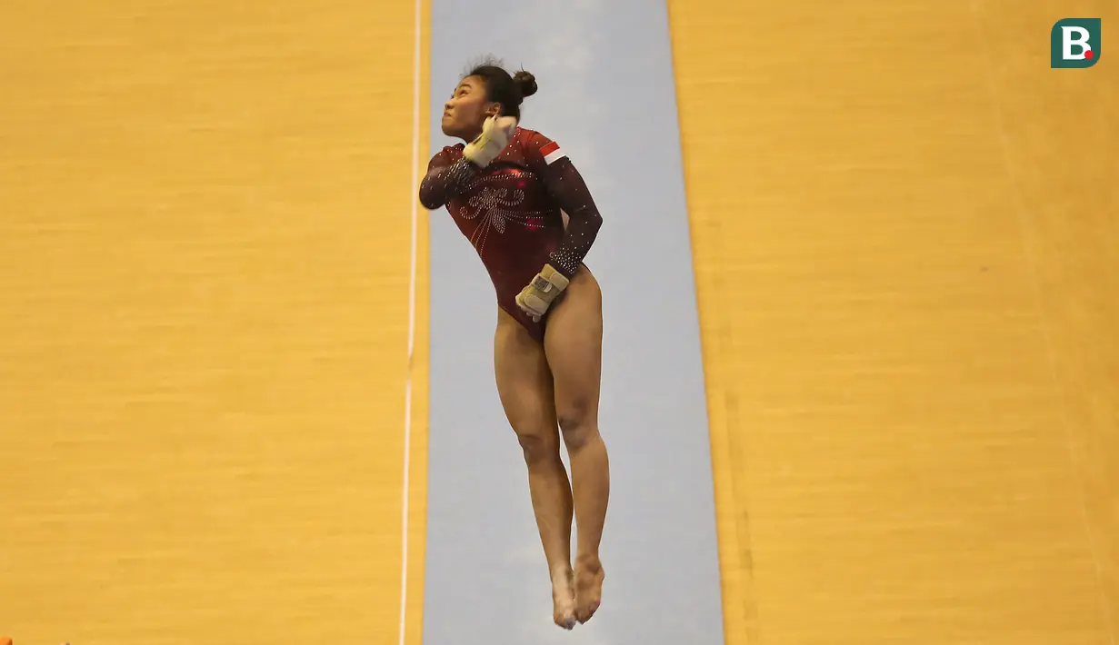 Rifda mengumpulkan 49.650 poin diikuti pesenam asal Filipina Aleah Finnegan Cruz yang mengumpulkan 49.250 poin. Medali perunggu diraih atlet Malaysia Rachel Li Weh Yeoh yang mengumpulkan 48.550 poin. (Bola.com/Ikhwan Yanuar)